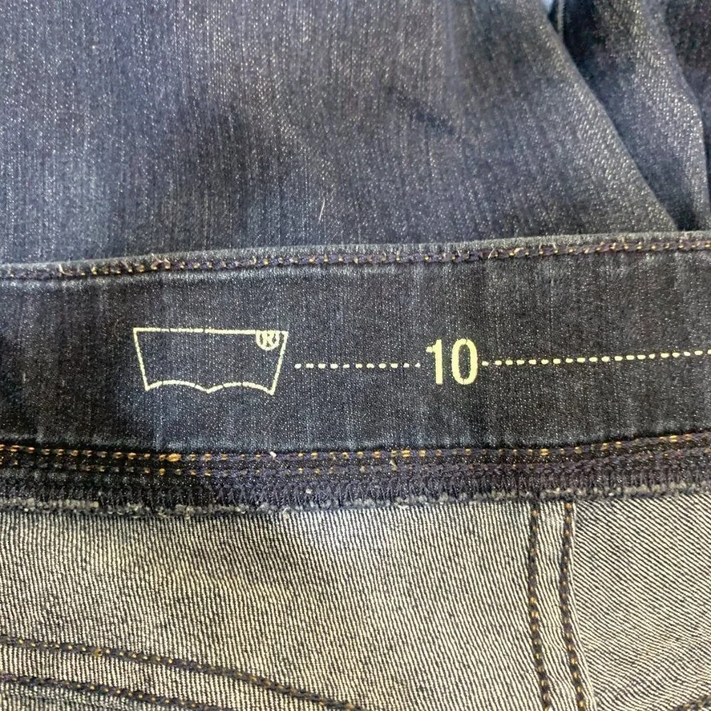 Levi's Women's No‎ Button Fly Comfort Waist Denim Jeans